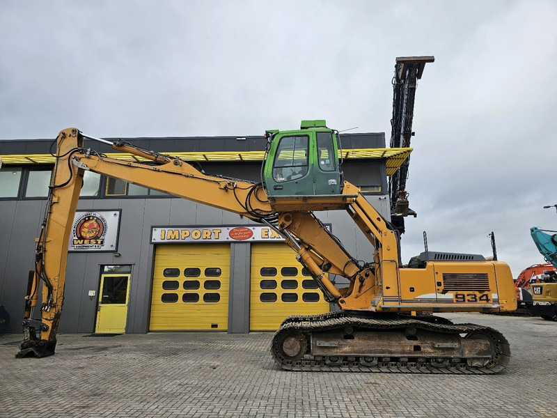 Liebherr R934C - Гусеничный экскаватор: фото 1 Liebherr R934C - Гусеничный экскаватор: фото 1