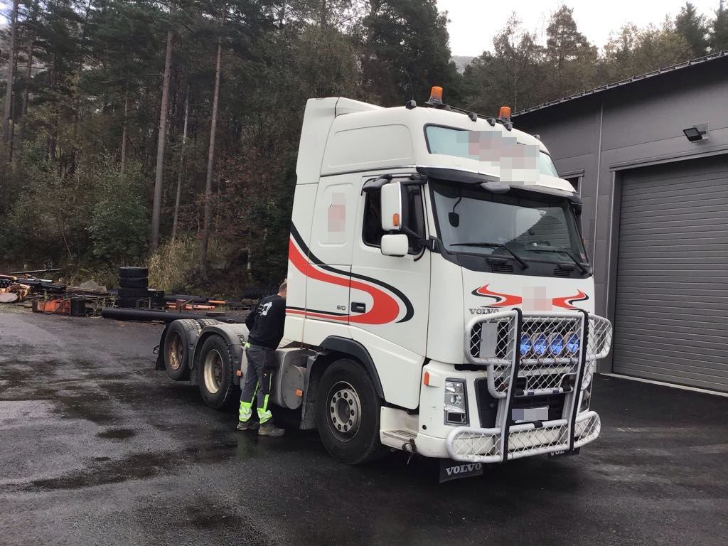 Volvo FH16 610 - Тягач: фото 2 Volvo FH16 610 - Тягач: фото 2