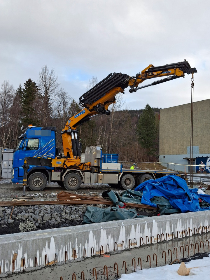 Volvo FH 500 8x2 Retarder Effer 955 S8 +JIB S8 Winch Only 160Tkm - Грузовик бортовой/ Платформа, Автоманипулятор: фото 2 Volvo FH 500 8x2 Retarder Effer 955 S8 +JIB S8 Winch Only 160Tkm - Грузовик бортовой/ Платформа, Автоманипулятор: фото 2