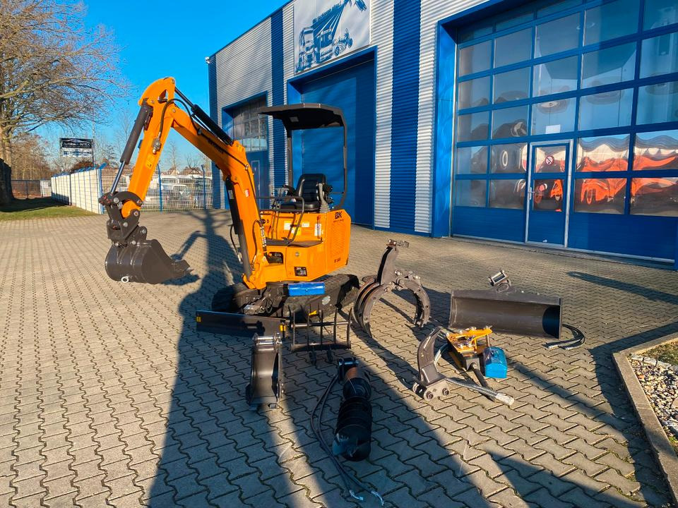 Minibagger BK1500JS + Zubehör *INKL.19% MWST*BERGER KRAUS*KUBOTA*JOYSTICK*ZUBEHÖRPAKET GROß*SOFORT!* - Мини-экскаватор: фото 3 Minibagger BK1500JS + Zubehör *INKL.19% MWST*BERGER KRAUS*KUBOTA*JOYSTICK*ZUBEHÖRPAKET GROß*SOFORT!* - Мини-экскаватор: фото 3