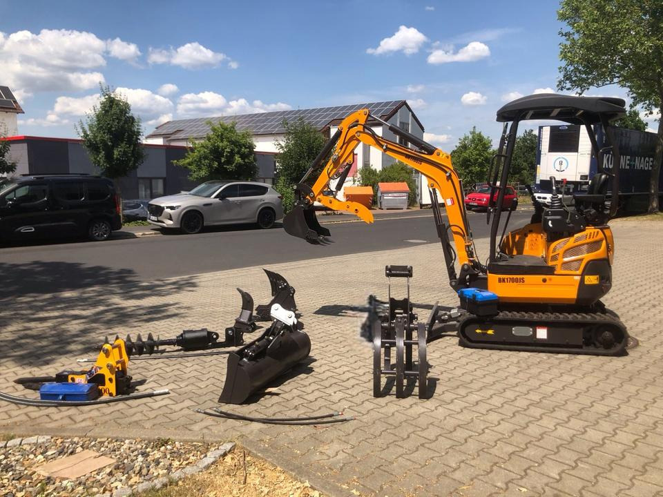 Minibagger BK1700JS inkl. Zubehörpaket Groß *INKL.19% MWST*BERGER KRAUS*KUBOTA*JOYST*SOFORT! - Мини-экскаватор: фото 3 Minibagger BK1700JS inkl. Zubehörpaket Groß *INKL.19% MWST*BERGER KRAUS*KUBOTA*JOYST*SOFORT! - Мини-экскаватор: фото 3