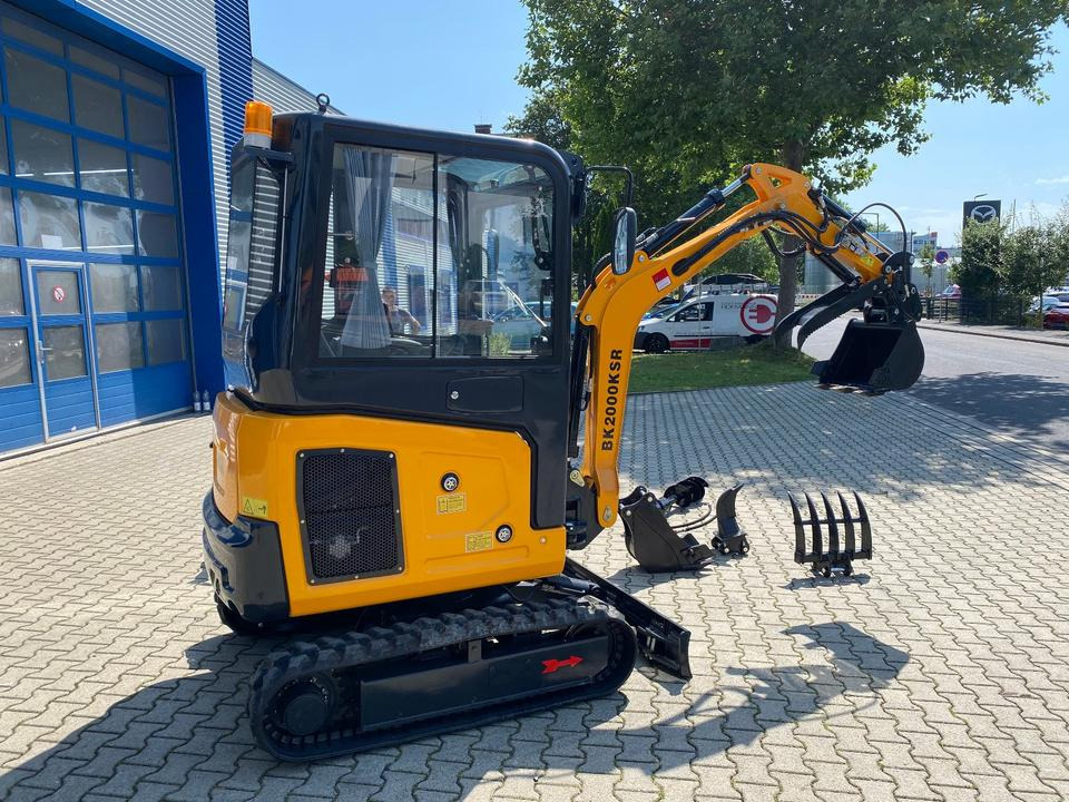 Minibagger BK2000KSR inkl. Zubehörpaket *INKL.19% MWST*BERGER KRAUS*YANMAR*SCHWENKARM* VERSTELLFAHRWERK* - Мини-экскаватор: фото 5 Minibagger BK2000KSR inkl. Zubehörpaket *INKL.19% MWST*BERGER KRAUS*YANMAR*SCHWENKARM* VERSTELLFAHRWERK* - Мини-экскаватор: фото 5