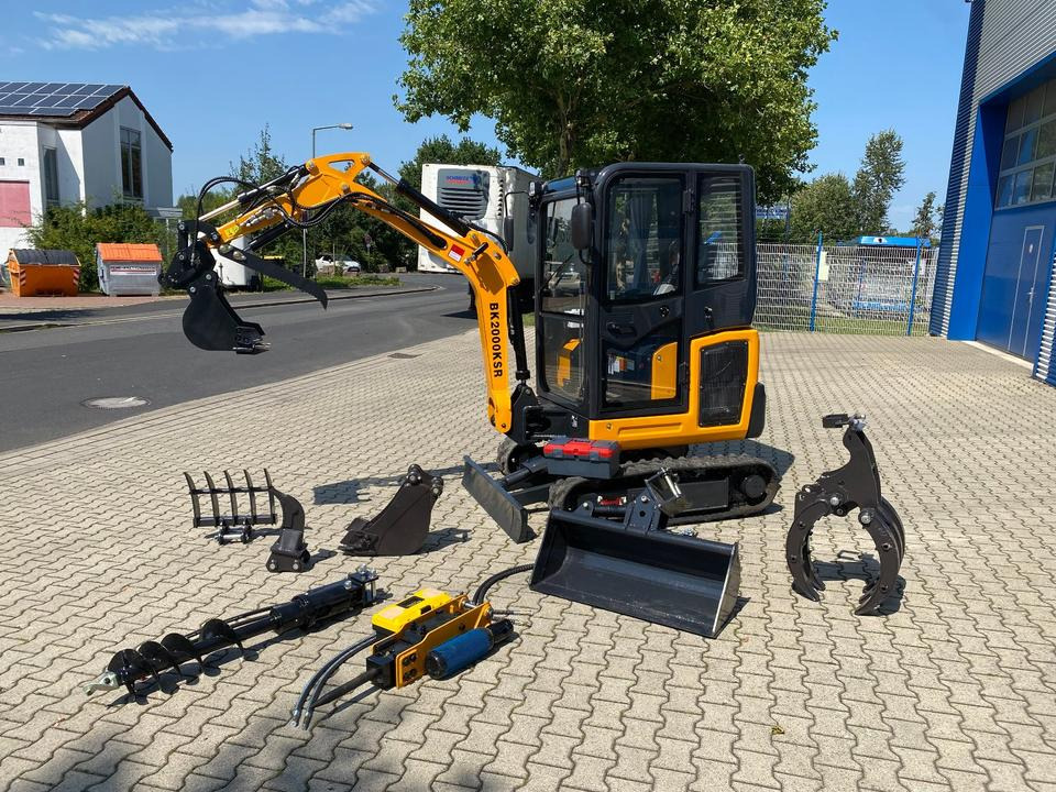 Minibagger BK2000KSR inkl. Zubehörpaket *INKL.19% MWST*BERGER KRAUS*YANMAR*SCHWENKARM* VERSTELLFAHRWERK* - Мини-экскаватор: фото 3 Minibagger BK2000KSR inkl. Zubehörpaket *INKL.19% MWST*BERGER KRAUS*YANMAR*SCHWENKARM* VERSTELLFAHRWERK* - Мини-экскаватор: фото 3