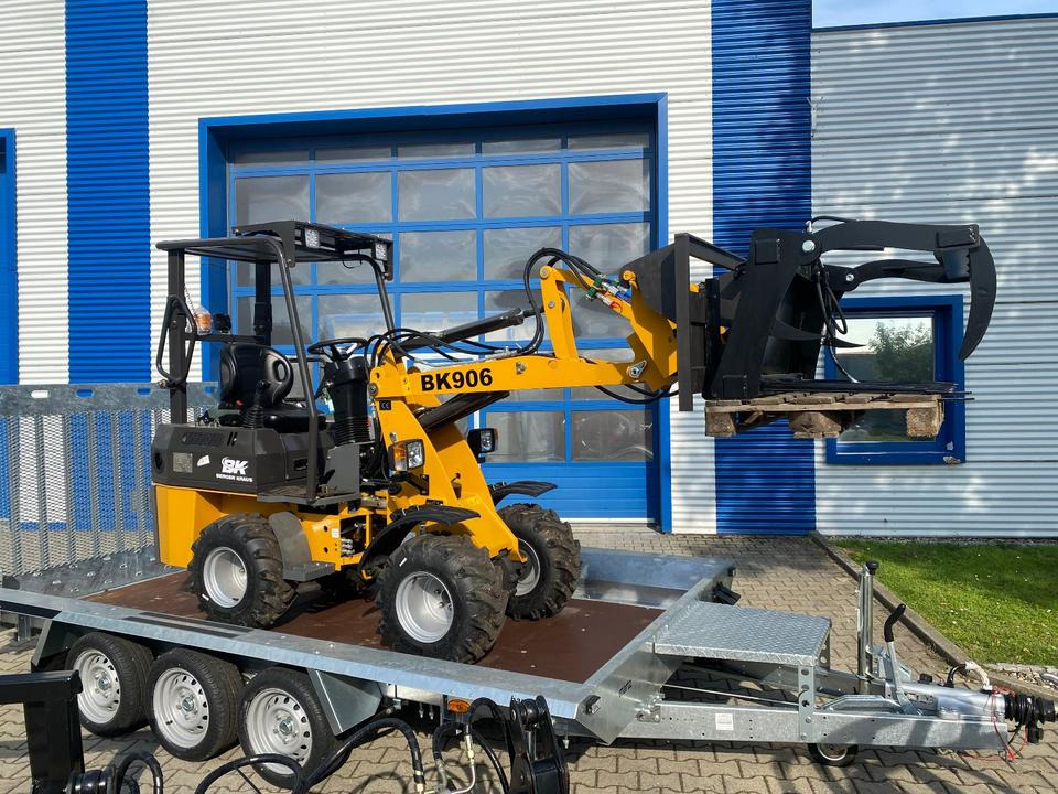 Radlader/Hoflader BK906 inkl. Tieflader und großem Zubehörpaket *INKL.19% MWST*BERGER KRAUS*PERKINS*CE*SOFORT!* - Мини-экскаватор, Прицеп: фото 5 Radlader/Hoflader BK906 inkl. Tieflader und großem Zubehörpaket *INKL.19% MWST*BERGER KRAUS*PERKINS*CE*SOFORT!* - Мини-экскаватор, Прицеп: фото 5