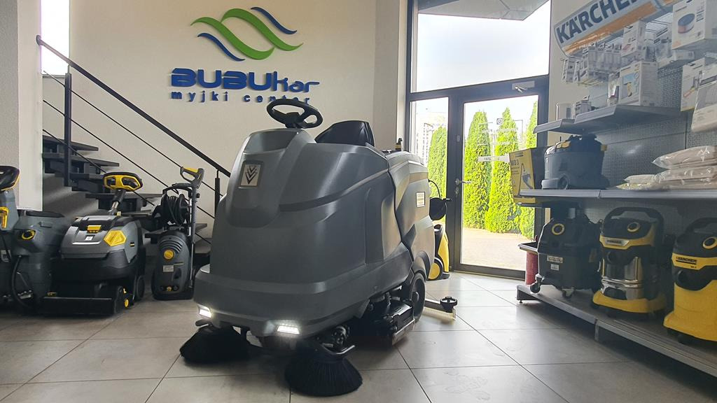 KÄRCHER Szorowarka Zamiatarka KARCHER B200 R Dose SB Serwis GWARANCJA 2019 YEAR - Поломоечная машина: фото 2 KÄRCHER Szorowarka Zamiatarka KARCHER B200 R Dose SB Serwis GWARANCJA 2019 YEAR - Поломоечная машина: фото 2