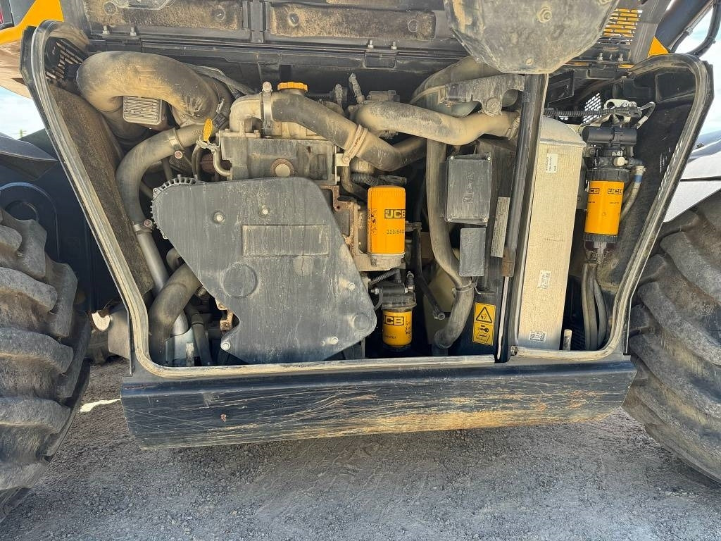 Колёсный экскаватор JCB HD 110 WT Hydradig: фото 9 Колёсный экскаватор JCB HD 110 WT Hydradig: фото 9