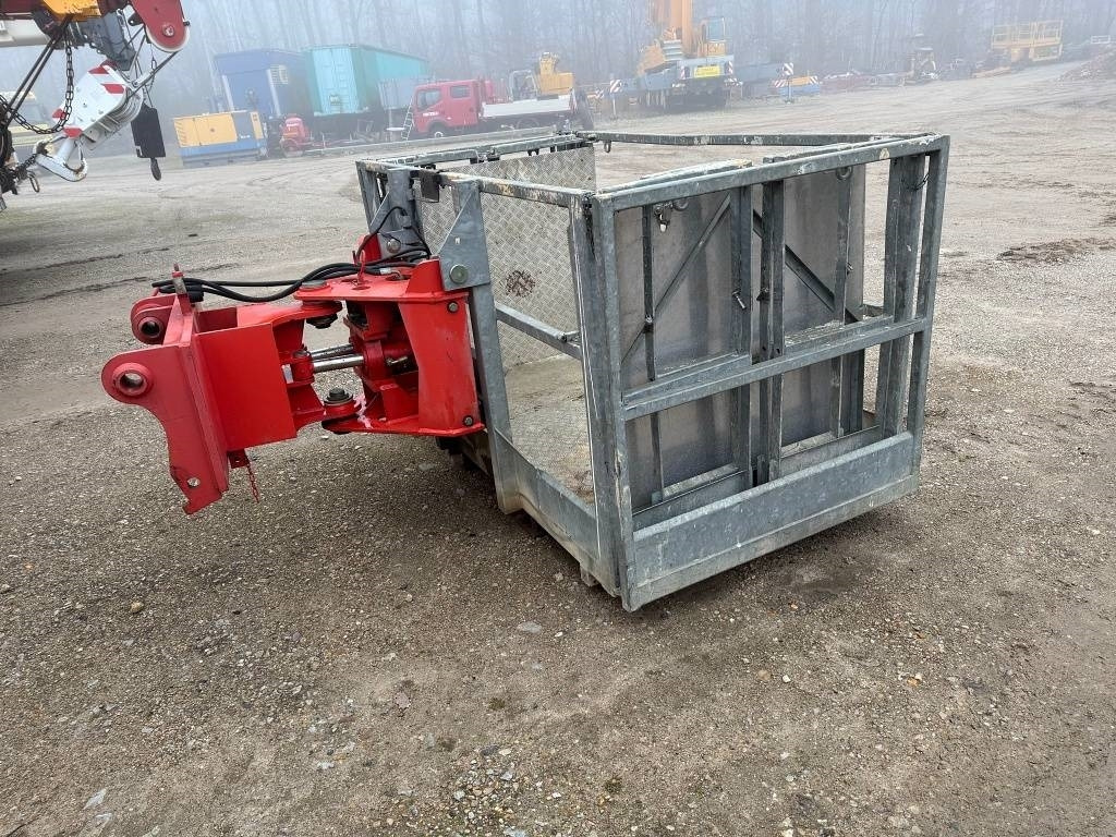 Manitou MRT 2150 M - Телескопический погрузчик: фото 5 Manitou MRT 2150 M - Телескопический погрузчик: фото 5