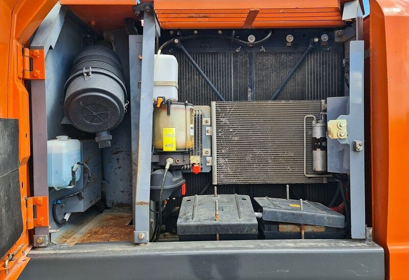 Hitachi ZX180LC-3 в лизинг Hitachi ZX180LC-3: фото 13 Hitachi ZX180LC-3 в лизинг Hitachi ZX180LC-3: фото 13