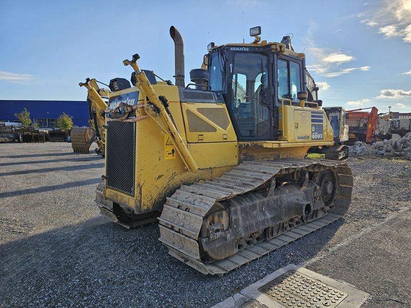KOMATSU D65WX-17 - Бульдозер: фото 1 KOMATSU D65WX-17 - Бульдозер: фото 1