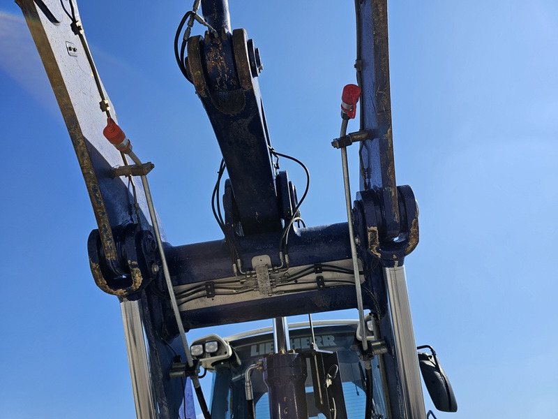 Колёсный погрузчик LIEBHERR L556: фото 20 Колёсный погрузчик LIEBHERR L556: фото 20