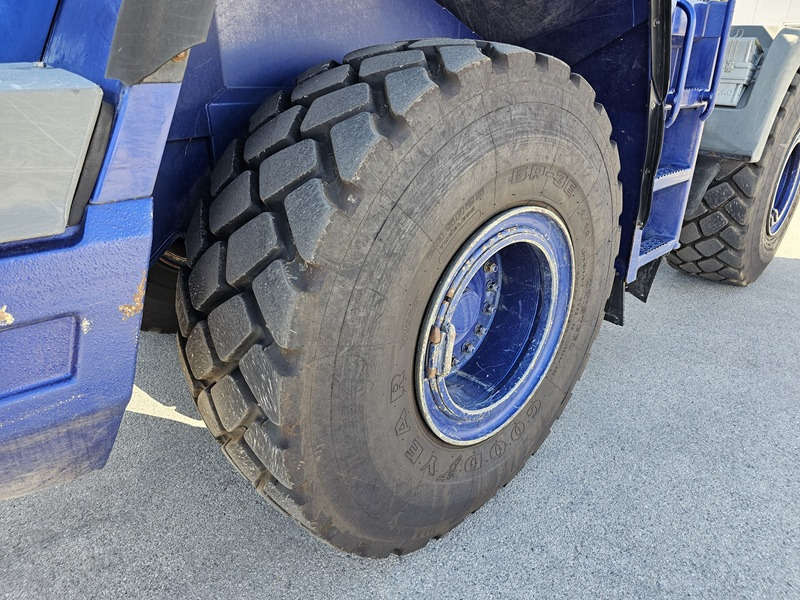 Колёсный погрузчик LIEBHERR L556: фото 29 Колёсный погрузчик LIEBHERR L556: фото 29