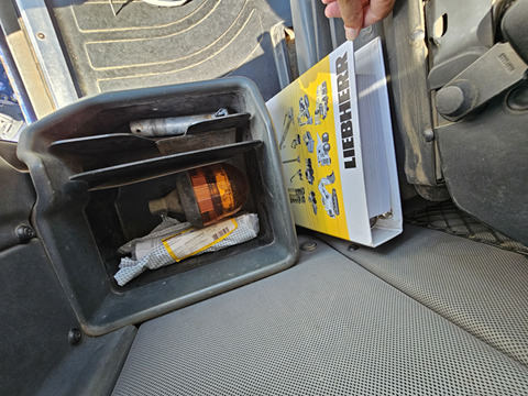 Колёсный погрузчик LIEBHERR L556: фото 14 Колёсный погрузчик LIEBHERR L556: фото 14