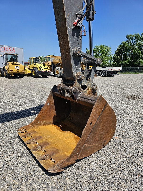 VOLVO EC240BNLC в лизинг VOLVO EC240BNLC: фото 18