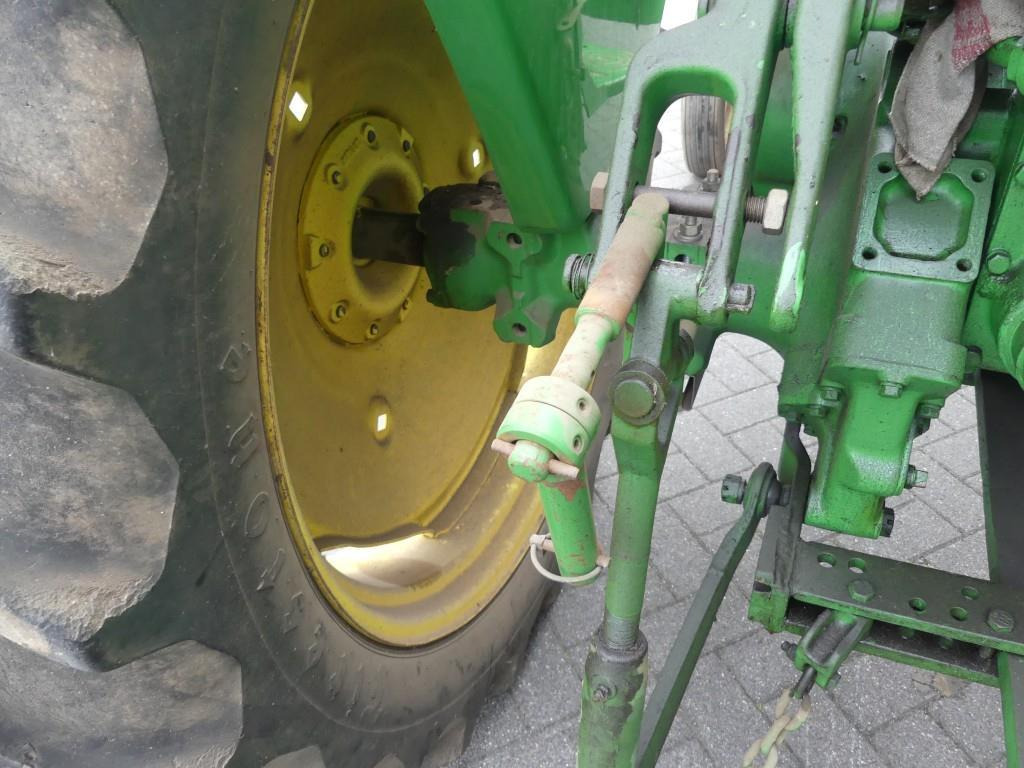 Трактор John-Deere 40: фото 11