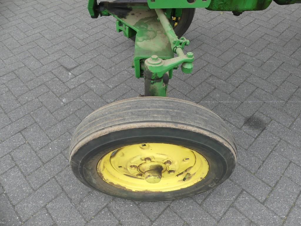 Трактор John-Deere 40: фото 25