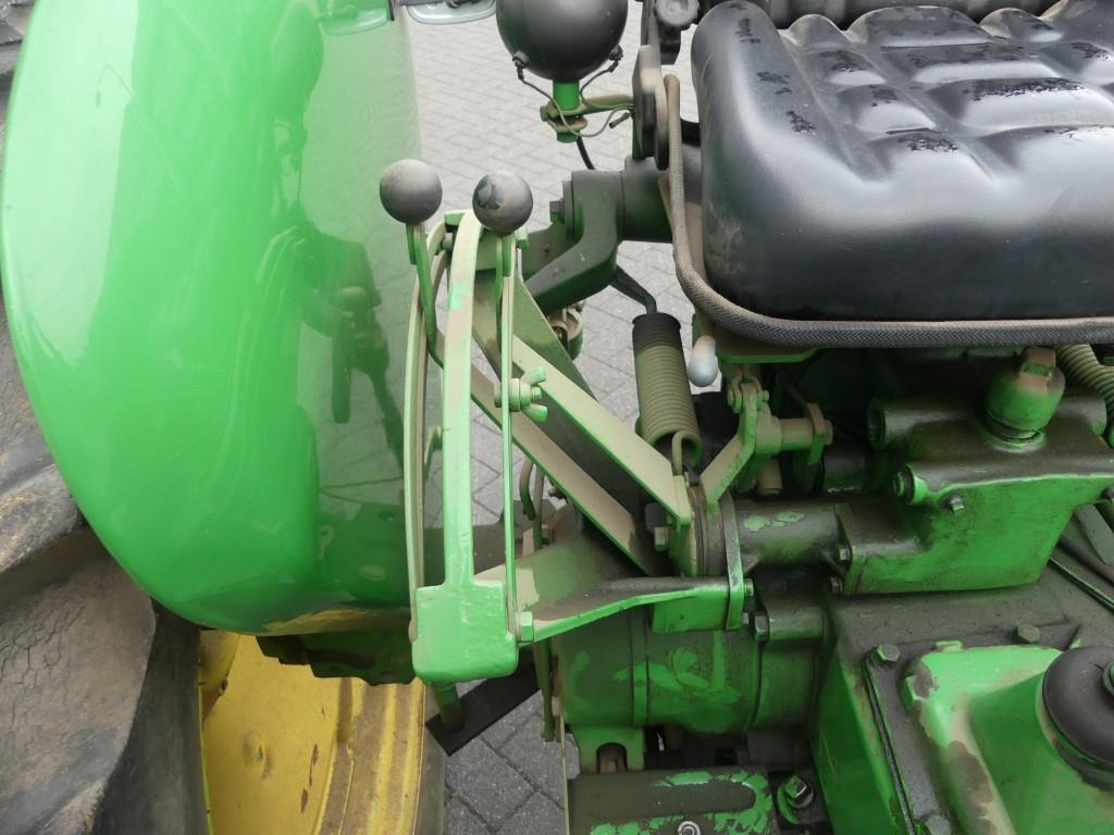 Трактор John-Deere 40: фото 33