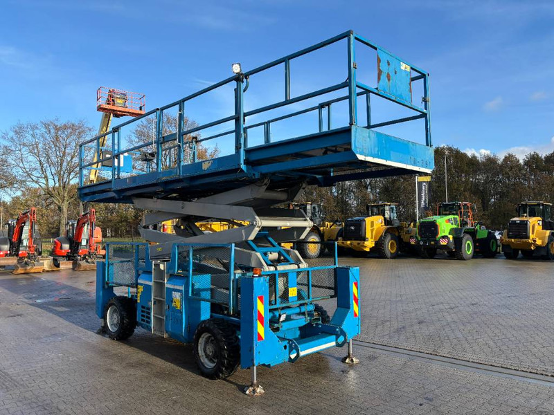 Genie GS 3384 RT - Ножничный подъемник: фото 2 Genie GS 3384 RT - Ножничный подъемник: фото 2