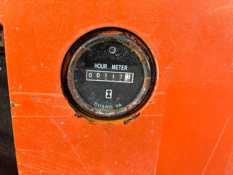 Yamei MS1330 - Ножничный подъемник: фото 5 Yamei MS1330 - Ножничный подъемник: фото 5