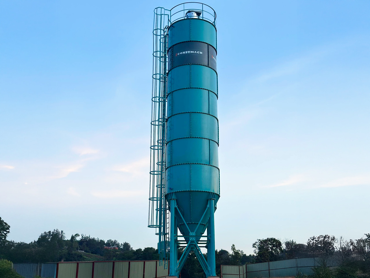 Constmach 100 Ton Capacity Cement Silo - Силос для цемента: фото 1 Constmach 100 Ton Capacity Cement Silo - Силос для цемента: фото 1