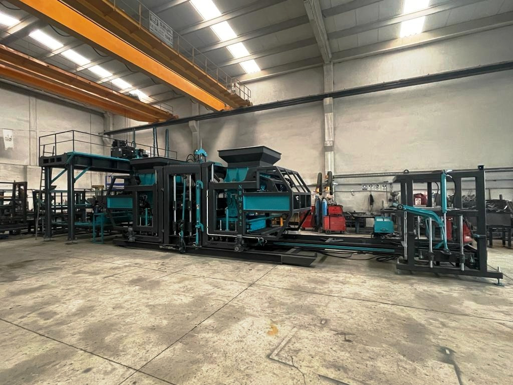 Constmach BS-20 Concrete Block Making Machine 2 Year Warranty - Вибропресс: фото 2 Constmach BS-20 Concrete Block Making Machine 2 Year Warranty - Вибропресс: фото 2