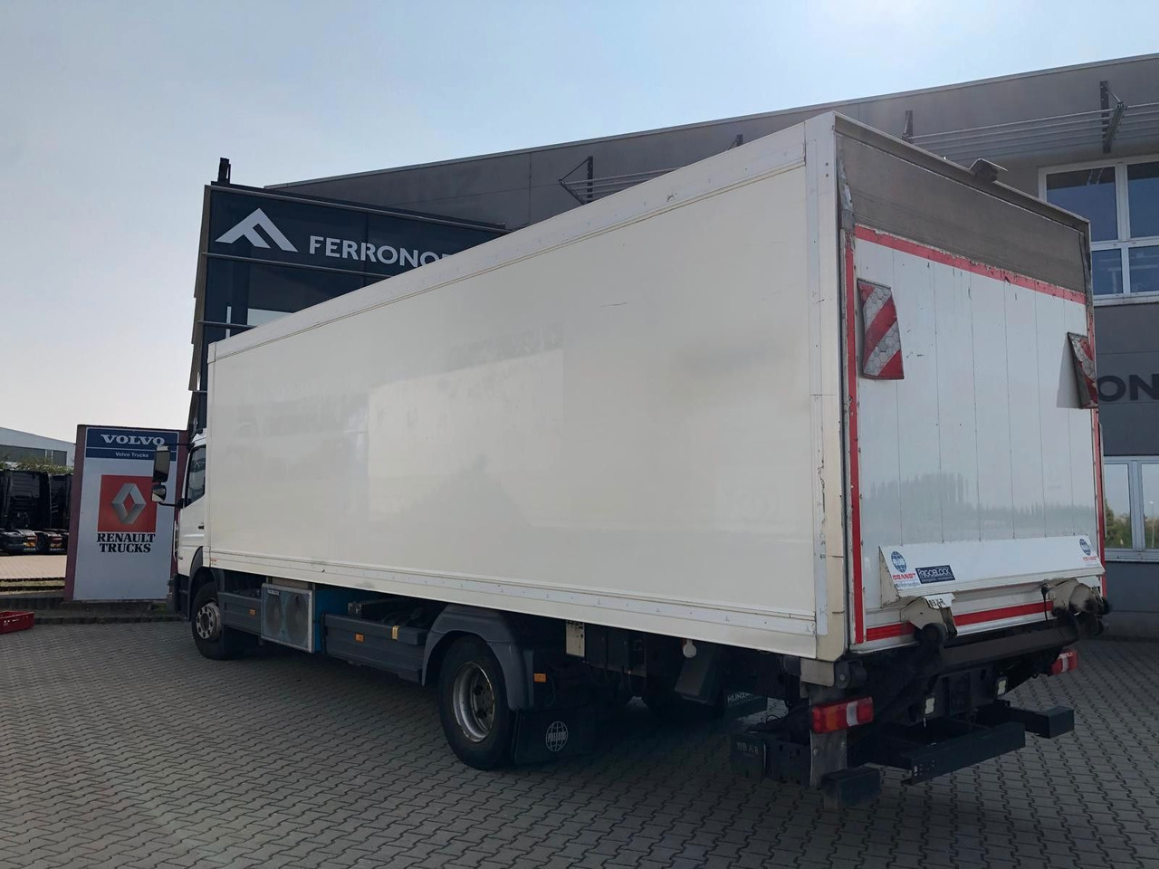 Mercedes-Benz Atego 1530 Frigoblock*3 Verdampfer+Trennwände - Рефрижератор: фото 4 Mercedes-Benz Atego 1530 Frigoblock*3 Verdampfer+Trennwände - Рефрижератор: фото 4