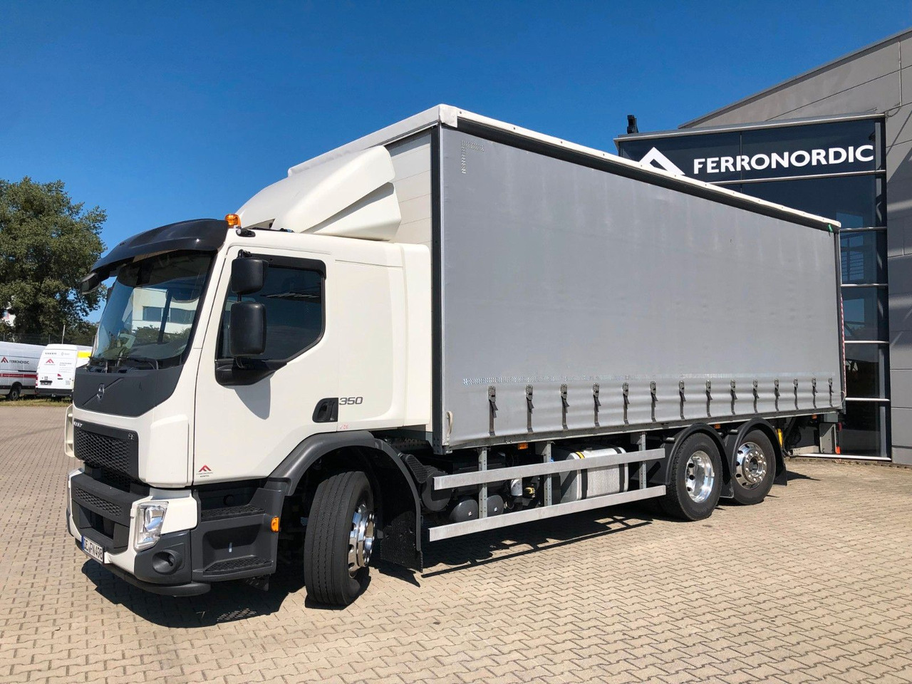 Volvo FE 350 26T 6x2 Lenkachse*ALU*LBW*EDSCHA - Тентованный грузовик: фото 2 Volvo FE 350 26T 6x2 Lenkachse*ALU*LBW*EDSCHA - Тентованный грузовик: фото 2