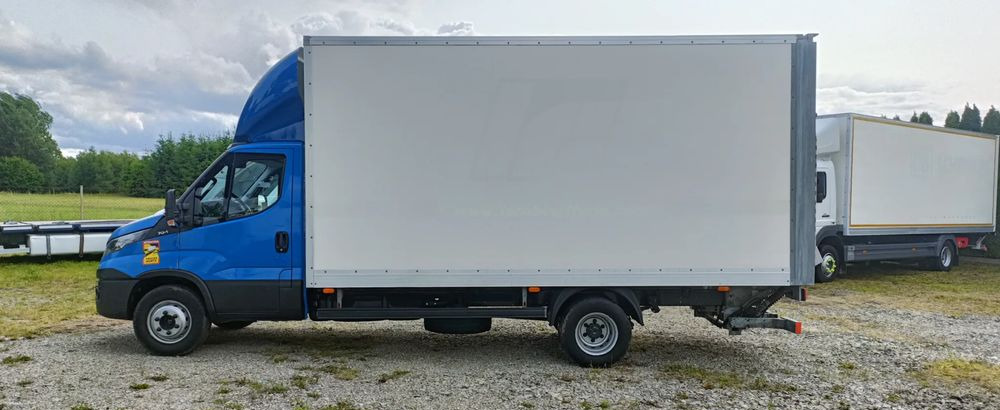 Iveco Daily 70C18 - Грузовик с закрытым кузовом: фото 4 Iveco Daily 70C18 - Грузовик с закрытым кузовом: фото 4