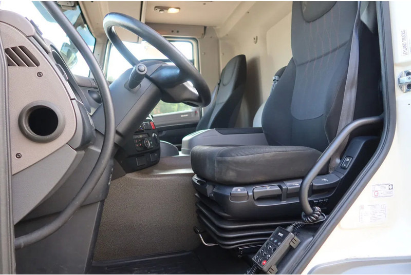 Грузовик с закрытым кузовом DAF CF 290 FA Bak + klep Dhollandia 2000 KG: фото 5 Грузовик с закрытым кузовом DAF CF 290 FA Bak + klep Dhollandia 2000 KG: фото 5