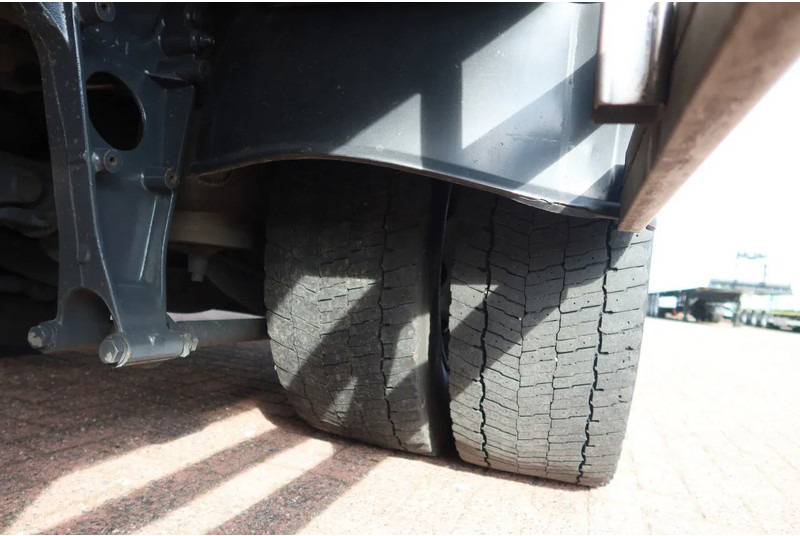 Грузовик с закрытым кузовом DAF CF 290 FA Bak + klep Dhollandia 2000 KG: фото 8 Грузовик с закрытым кузовом DAF CF 290 FA Bak + klep Dhollandia 2000 KG: фото 8