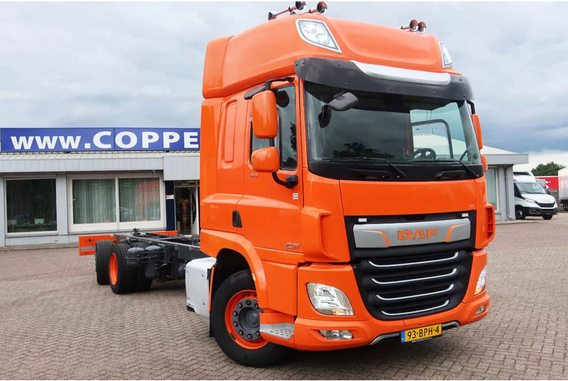 DAF CF 450 Chassis Cabine Slaap Cabine 2x Bed - Грузовик-шасси: фото 2 DAF CF 450 Chassis Cabine Slaap Cabine 2x Bed - Грузовик-шасси: фото 2