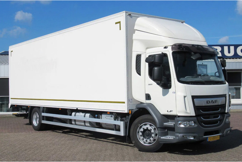DAF LF 55 320 Euro 6 - Грузовик с закрытым кузовом: фото 2 DAF LF 55 320 Euro 6 - Грузовик с закрытым кузовом: фото 2