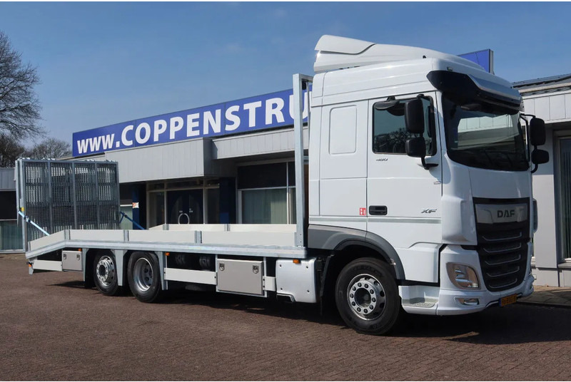 DAF XF 106.480 FAR 6x2 Oprijvrachtwagen slaapcabine + 2 bedden - Автовоз: фото 2 DAF XF 106.480 FAR 6x2 Oprijvrachtwagen slaapcabine + 2 bedden - Автовоз: фото 2