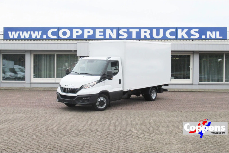 Iveco Daily 35C16 Bak+Klep Automaat Laadklep Airco Camera - Фургон с закрытым кузовом: фото 1 Iveco Daily 35C16 Bak+Klep Automaat Laadklep Airco Camera - Фургон с закрытым кузовом: фото 1