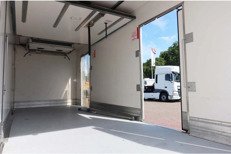 Iveco EuroCargo 120 El 210L Koel/Vries+Klep Bitemp met verplaatsbare wand - Рефрижератор: фото 4 Iveco EuroCargo 120 El 210L Koel/Vries+Klep Bitemp met verplaatsbare wand - Рефрижератор: фото 4