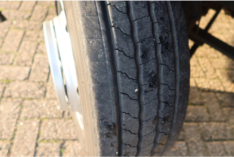 Грузовик с закрытым кузовом Mercedes-Benz Atego 818 L bak + klep grijs metallic € 14.650.- euro netto: фото 9 Грузовик с закрытым кузовом Mercedes-Benz Atego 818 L bak + klep grijs metallic € 14.650.- euro netto: фото 9