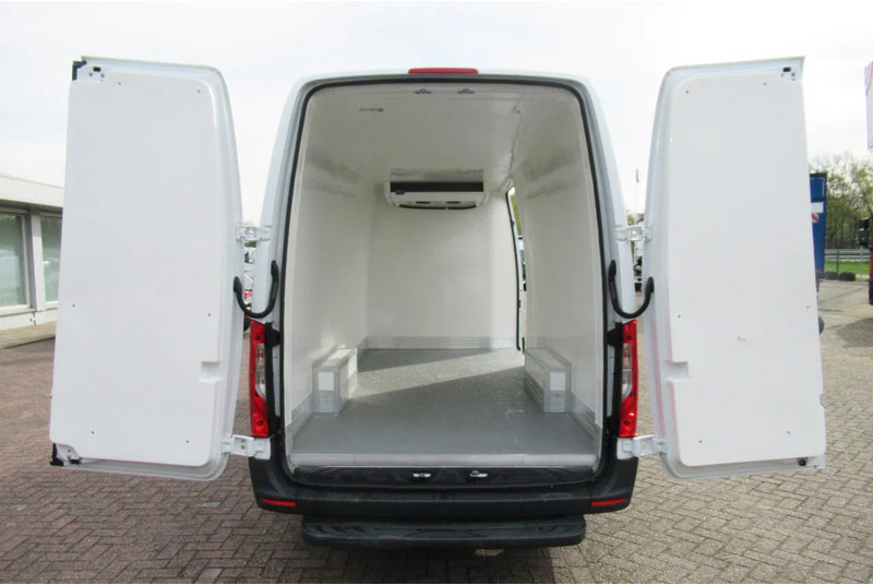 Mercedes-Benz Sprinter 314 CDI Koel/Vries/ verwarmen 220 volt nachtaansluiting - Фургон-рефрижератор: фото 3 Mercedes-Benz Sprinter 314 CDI Koel/Vries/ verwarmen 220 volt nachtaansluiting - Фургон-рефрижератор: фото 3