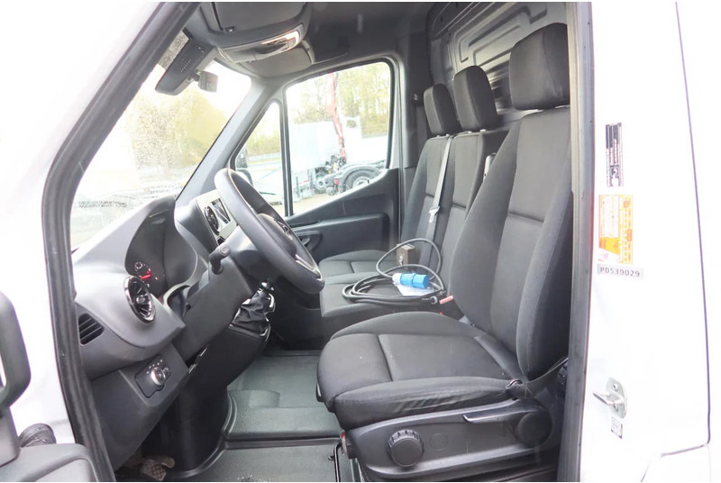 Mercedes-Benz Sprinter 315 CDI Carrier Xarios 350 Koel/vries/verwamen + nacht aansluiting 220 volt. - Фургон-рефрижератор: фото 4 Mercedes-Benz Sprinter 315 CDI Carrier Xarios 350 Koel/vries/verwamen + nacht aansluiting 220 volt. - Фургон-рефрижератор: фото 4