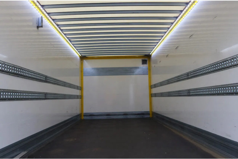 Scania P250 Bak+ Klep Dhollandia 1500 kg. Black line - Грузовик с закрытым кузовом: фото 4 Scania P250 Bak+ Klep Dhollandia 1500 kg. Black line - Грузовик с закрытым кузовом: фото 4