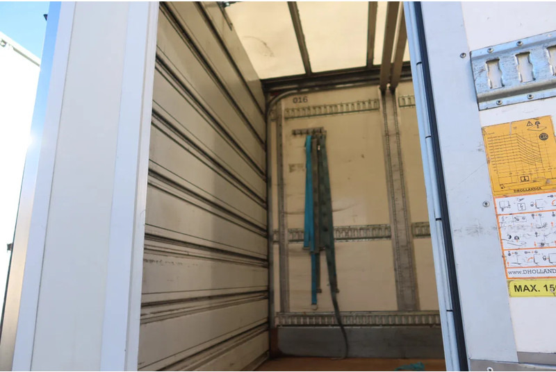 Volvo FM 420 6x2 Bak + Dhollandia klep 1500 kg + Aanhanger 94-WS-TS - Грузовик с закрытым кузовом: фото 4 Volvo FM 420 6x2 Bak + Dhollandia klep 1500 kg + Aanhanger 94-WS-TS - Грузовик с закрытым кузовом: фото 4