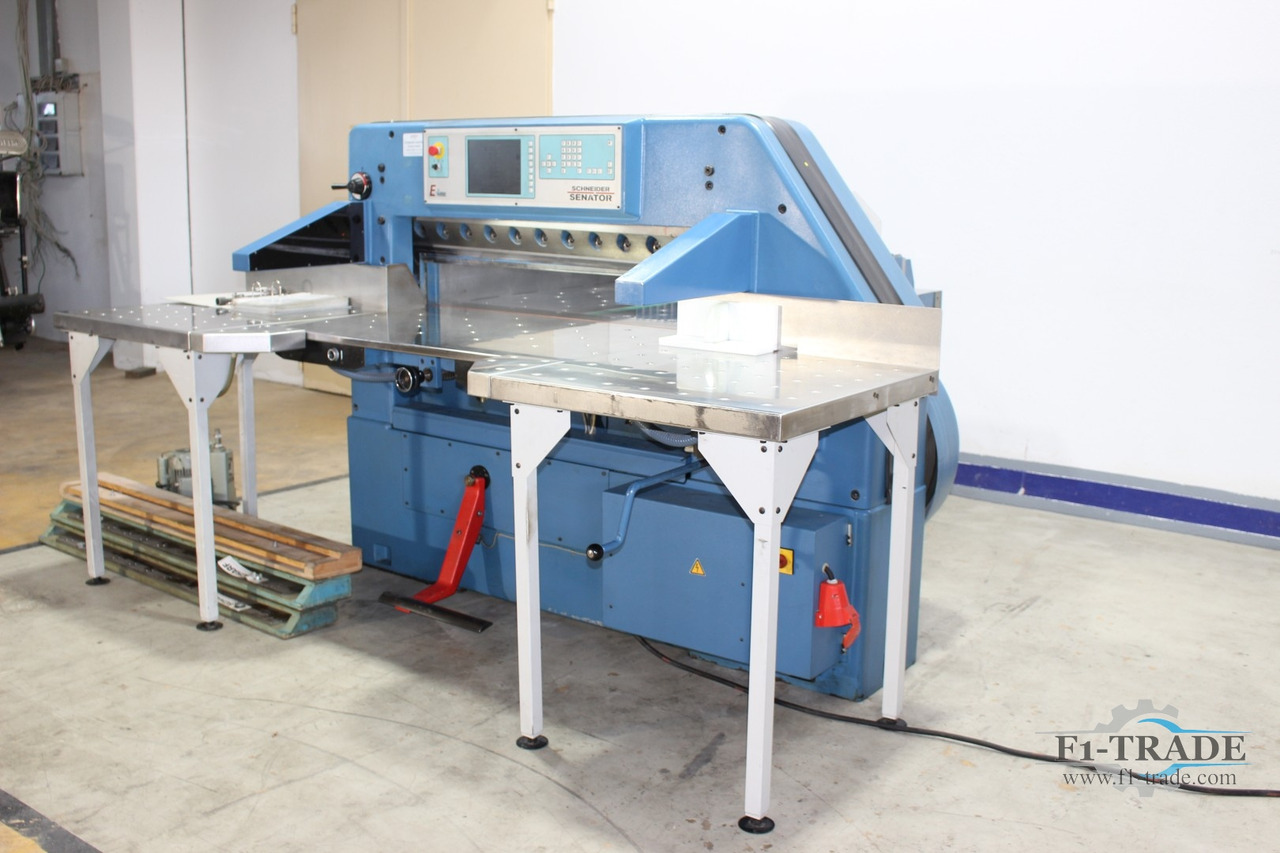 Schneider Senator 115 E - Бумагорезательная машина: фото 3 Schneider Senator 115 E - Бумагорезательная машина: фото 3