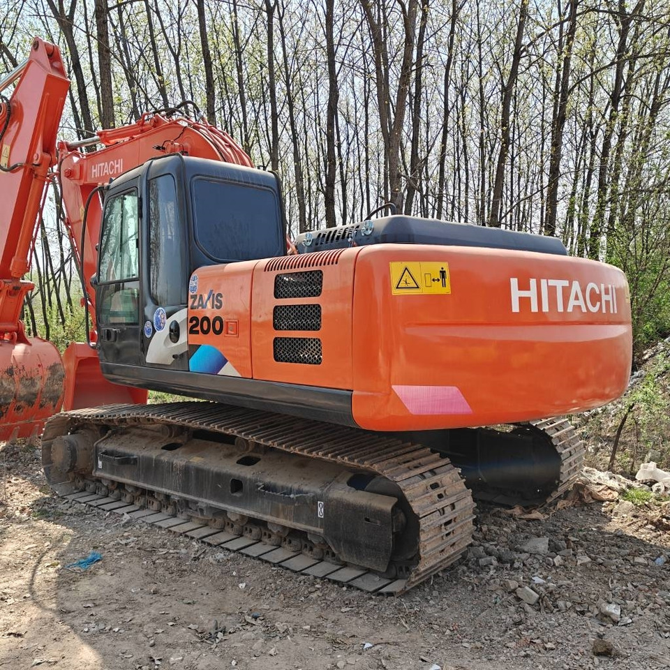 Hitachi ZX200 - Гусеничный экскаватор: фото 3 Hitachi ZX200 - Гусеничный экскаватор: фото 3