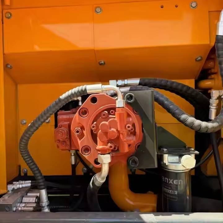 Hyundai R220LC-9S - Гусеничный экскаватор: фото 5 Hyundai R220LC-9S - Гусеничный экскаватор: фото 5