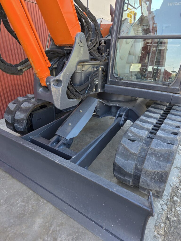 HITACHI ZX85USB-6 - Мини-экскаватор: фото 4 HITACHI ZX85USB-6 - Мини-экскаватор: фото 4