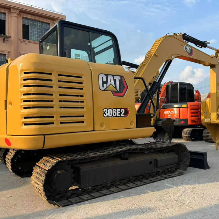 6 Ton Used Cat 305.5 306 307e 308 Crawler Excavator Mini Caterpillar 305.5 E2 for Sale China Cat305.5 Cat305.5e2 Low Price - Экскаватор: фото 1 6 Ton Used Cat 305.5 306 307e 308 Crawler Excavator Mini Caterpillar 305.5 E2 for Sale China Cat305.5 Cat305.5e2 Low Price - Экскаватор: фото 1