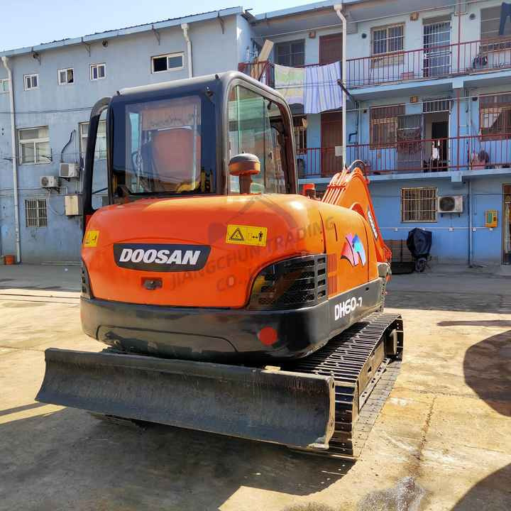 Awesome Performance Korea Imported Small Scale Used Doosan Dh60 Dh55 Dh150 Dx60 Dx225 Excavator - Гусеничный экскаватор: фото 4 Awesome Performance Korea Imported Small Scale Used Doosan Dh60 Dh55 Dh150 Dx60 Dx225 Excavator - Гусеничный экскаватор: фото 4