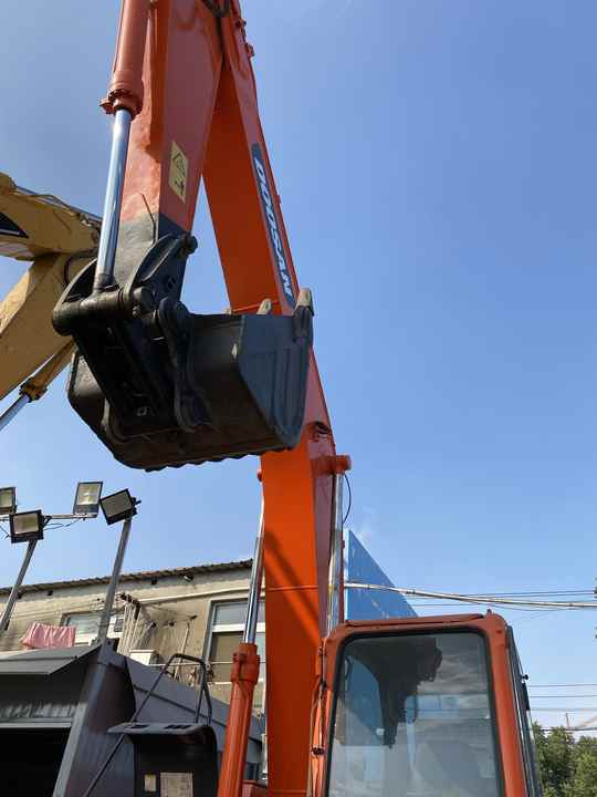 Best Selling DOOSAN excavator machine construction used machinery equipment dx225 DX60 DX70 DH60 DH220 used excavators in stock - Экскаватор: фото 5 Best Selling DOOSAN excavator machine construction used machinery equipment dx225 DX60 DX70 DH60 DH220 used excavators in stock - Экскаватор: фото 5