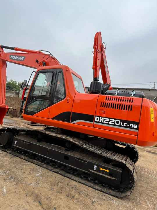 Best Selling DOOSAN excavator machine construction used machinery equipment dx225 DX60 DX70 DH60 DH220 used excavators in stock - Экскаватор: фото 2 Best Selling DOOSAN excavator machine construction used machinery equipment dx225 DX60 DX70 DH60 DH220 used excavators in stock - Экскаватор: фото 2