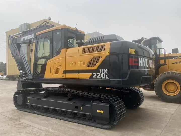 Certificated High Quality Hyundai 220LC Excavator 220lc-9s HX220L 220HD 22 Tons Excavator for Sale - Экскаватор: фото 3 Certificated High Quality Hyundai 220LC Excavator 220lc-9s HX220L 220HD 22 Tons Excavator for Sale - Экскаватор: фото 3