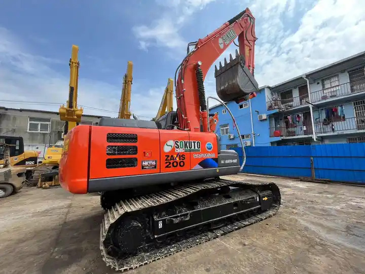 Excavadoras de segunda mano Hitachi Used excavator Hitachi ZX120 Japanese Hitachi second hand - Экскаватор: фото 2 Excavadoras de segunda mano Hitachi Used excavator Hitachi ZX120 Japanese Hitachi second hand - Экскаватор: фото 2