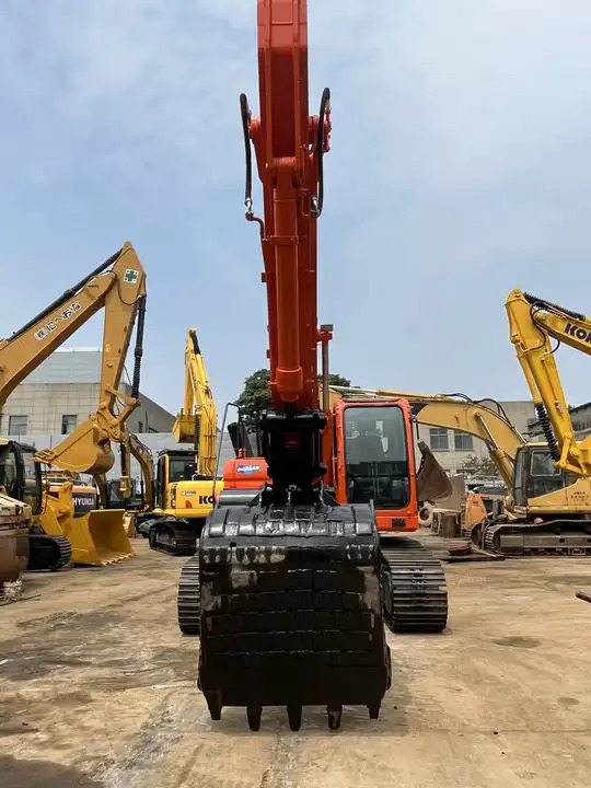 Good Price Tracked Excavator Doosan Dx225 Dx150 Korea Construction Machinery In Shanghai - Гусеничный экскаватор: фото 4 Good Price Tracked Excavator Doosan Dx225 Dx150 Korea Construction Machinery In Shanghai - Гусеничный экскаватор: фото 4